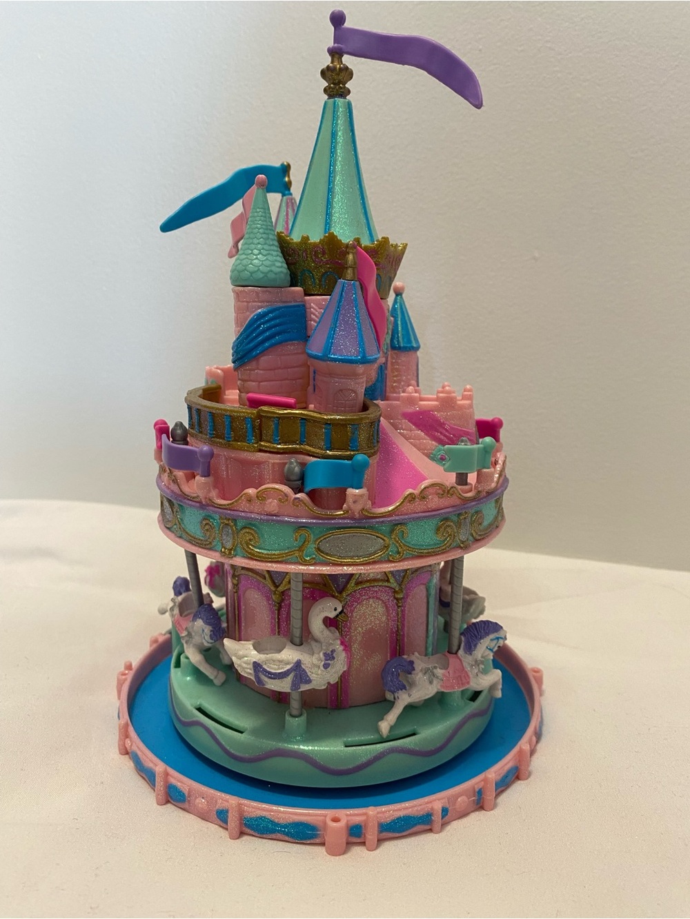 Trendmasters Starcastle Carousel Pink Sparkly Castle Swans Vintage